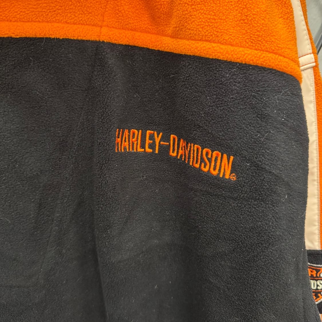 00s 할리데이비슨 플리스 자켓 손목 포켓 디테일 오렌지 블랙 상품이미지5