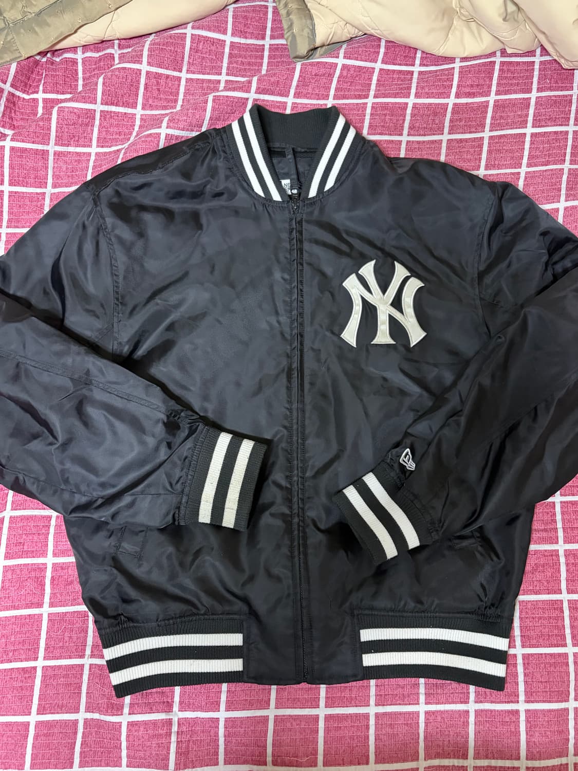 뉴에라 빅로고 자켓 상품이미지1