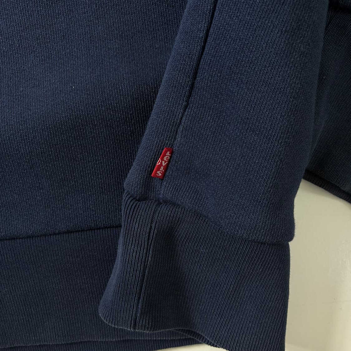Levi's  리바이스 레드탭 스몰로고 네이비 맨투맨   상품이미지4
