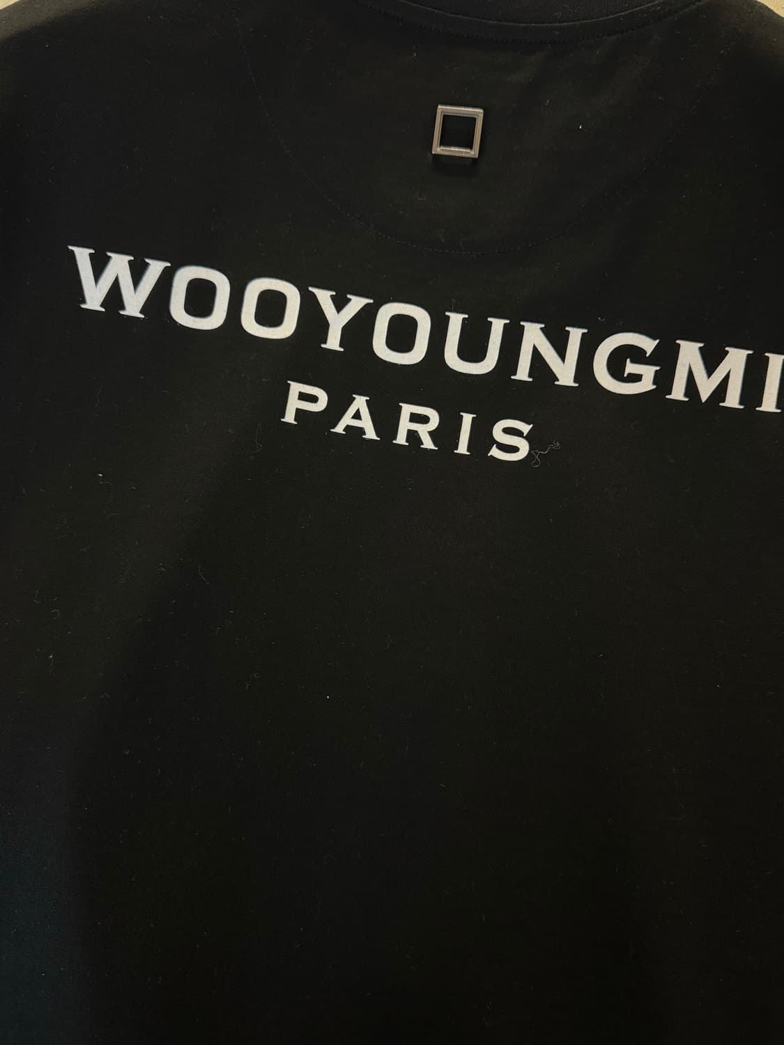 우영미 26ss 블랙 백로고 반팔티 48 상품이미지8