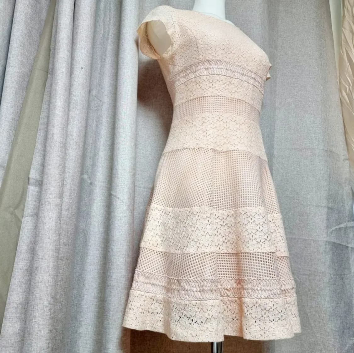 케네스레이디 펀칭레이스 플레어 원피스 (55) 1회착/드라이완료/상태최상 상품이미지8