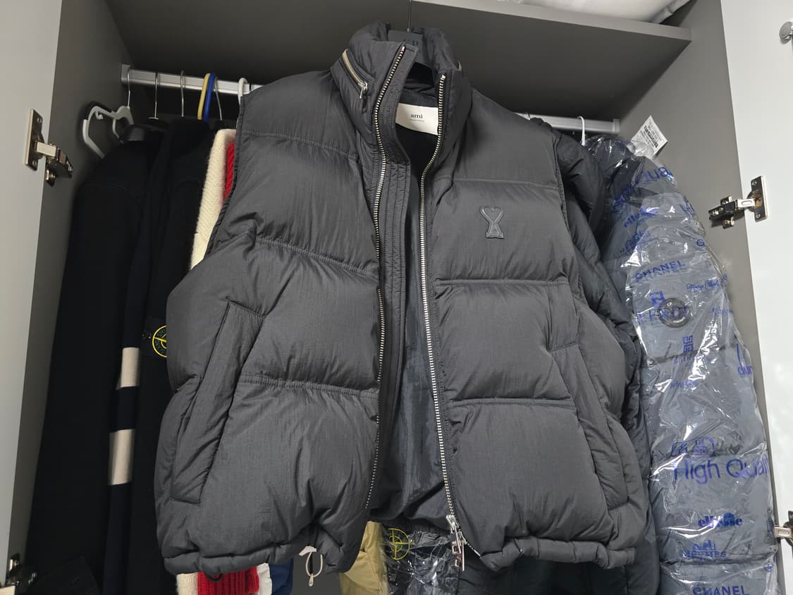 아미 블랙 패딩조끼(M) 상품이미지1