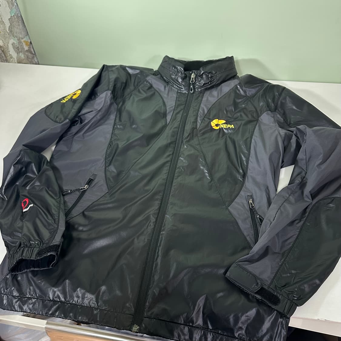 95-100 L 네파 블랙 등산 경량바막자켓 상품이미지2
