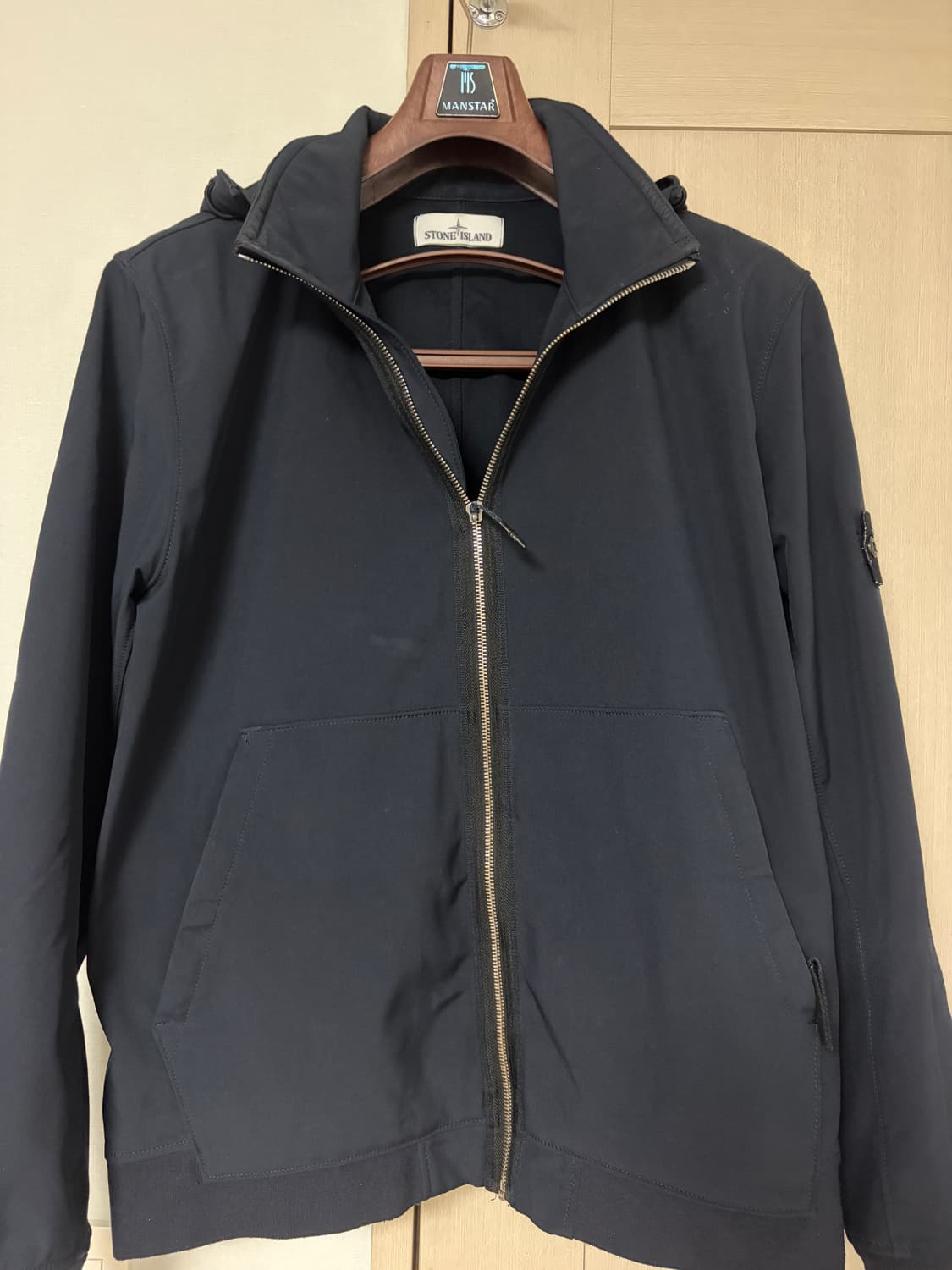 스톤아일랜드 소프트쉘 네이비 상품이미지1