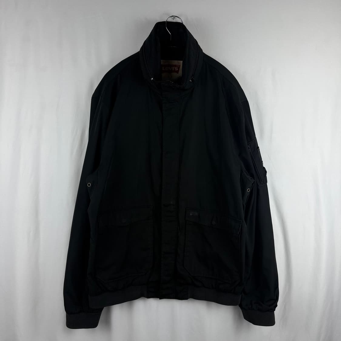 (무료배송)L) 리바이스 올드스쿨 나일론 헌팅 자켓 블랙 상품이미지2