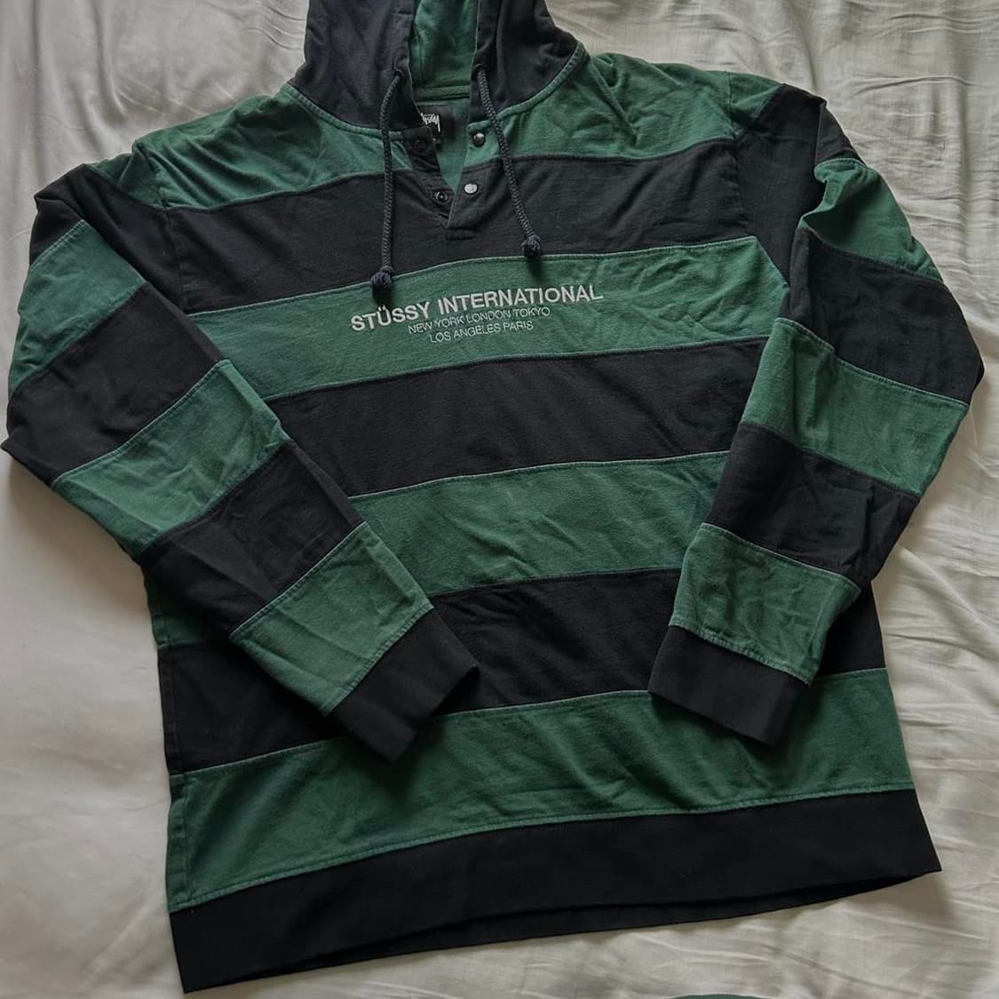 17fw 스투시 그린 스트라이프 보더 후디 xl 상품이미지1