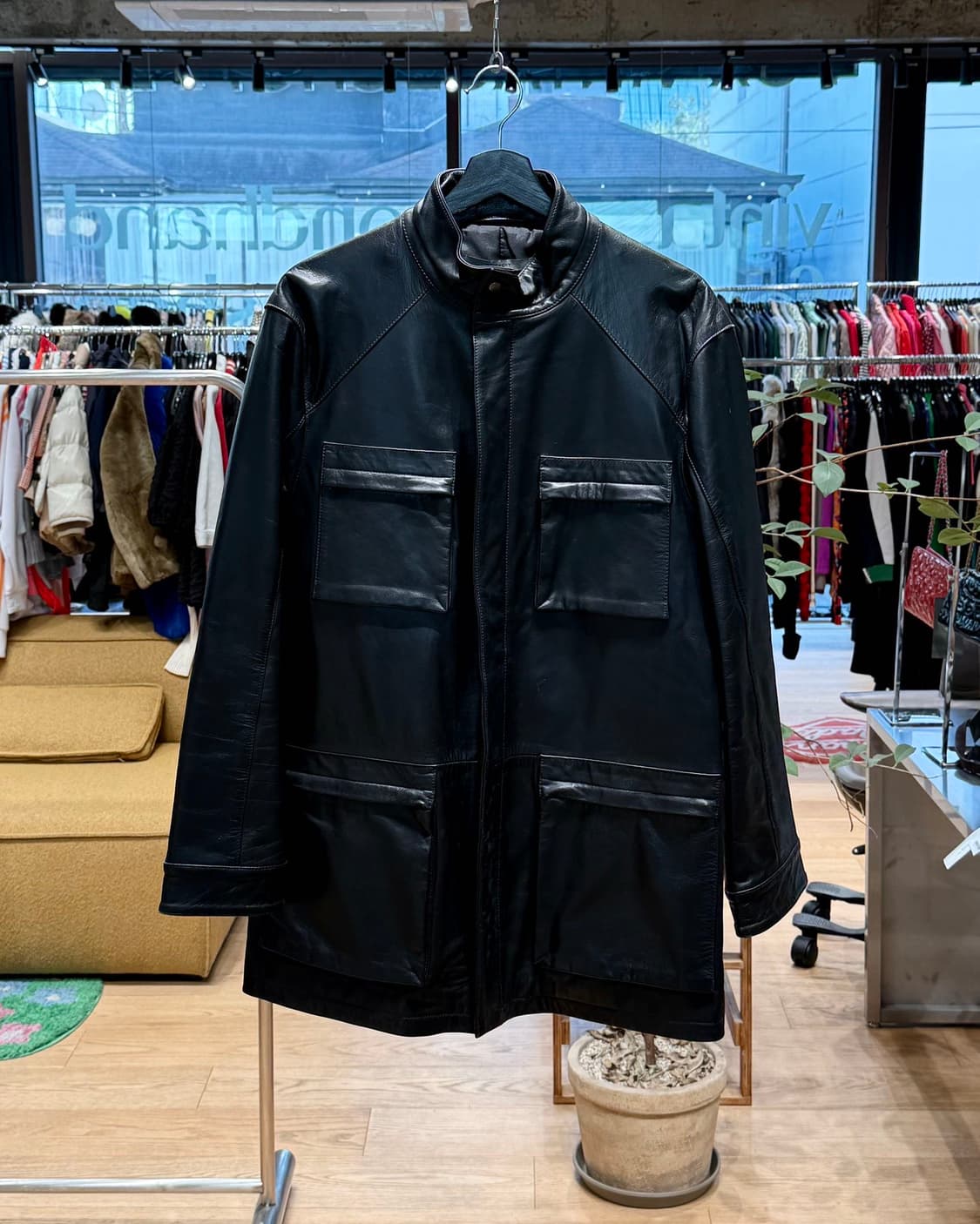 지방시 맨 블랙 카우하인드 레더 자켓  상품이미지1