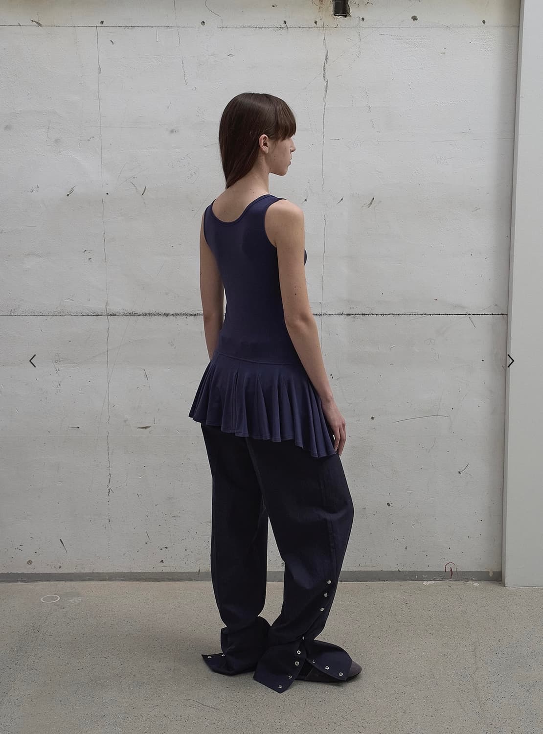 [LCDC] FRILL SLEEVELESS TOP (DARK NAVY) 상품이미지3