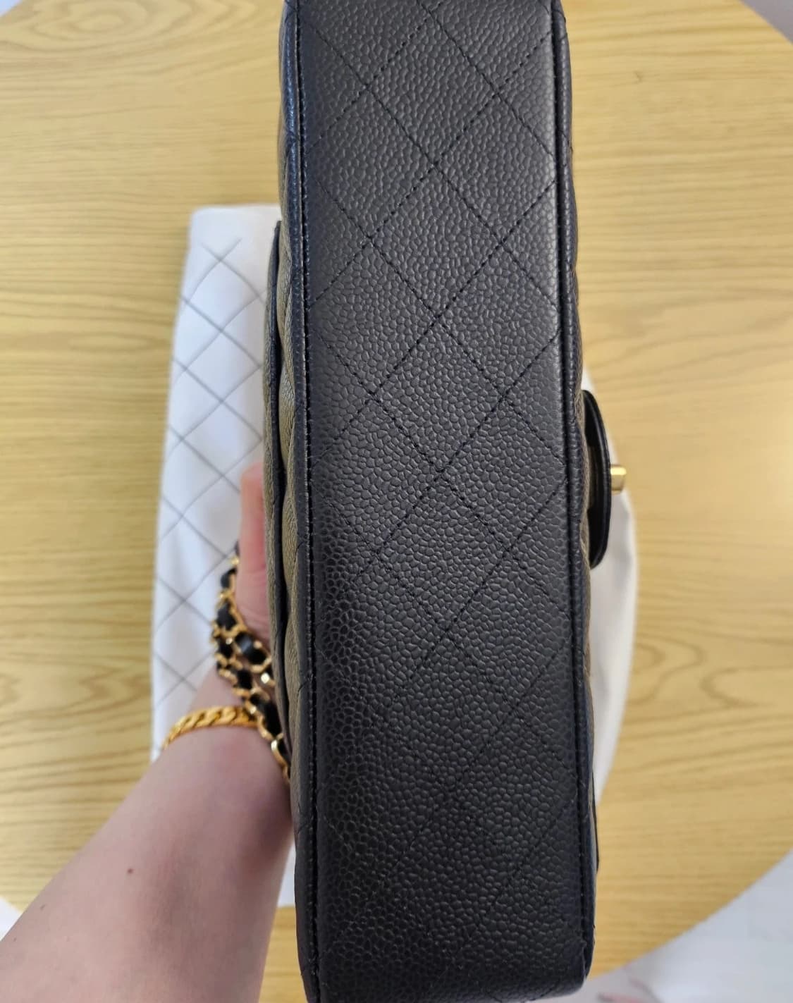 (정품)샤넬 클래식 캐비어 금장가방 급처!! 상품이미지8