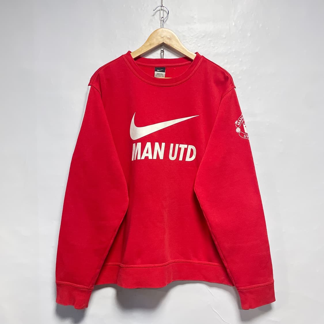 나이키 맨유 맨체스터 유나이티드 스우시 맨투맨 레드 빅사이즈 상품이미지1