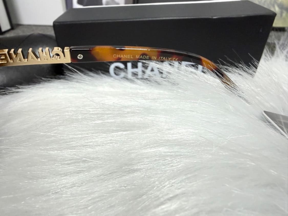 샤넬 이니셜 스톤장식 선글라스 브라운 풀박스 상품이미지8