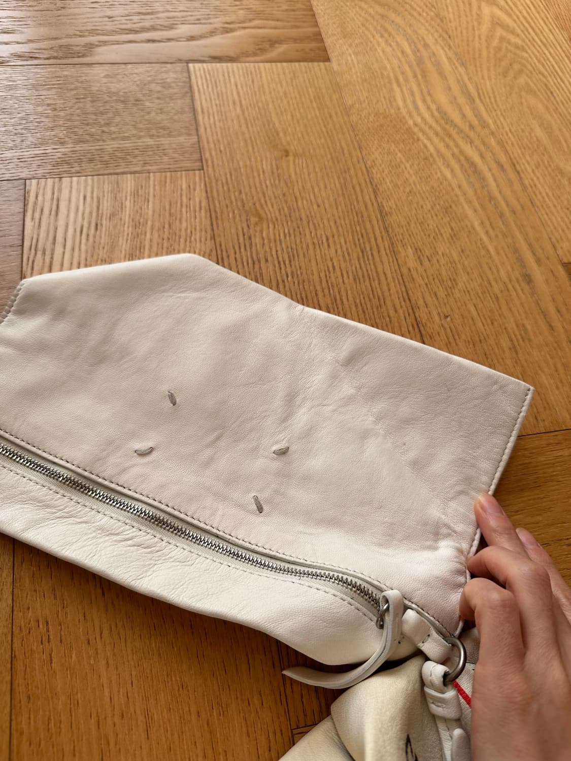 마르지엘라 공항 수하물 프린트 숄더백 상품이미지10