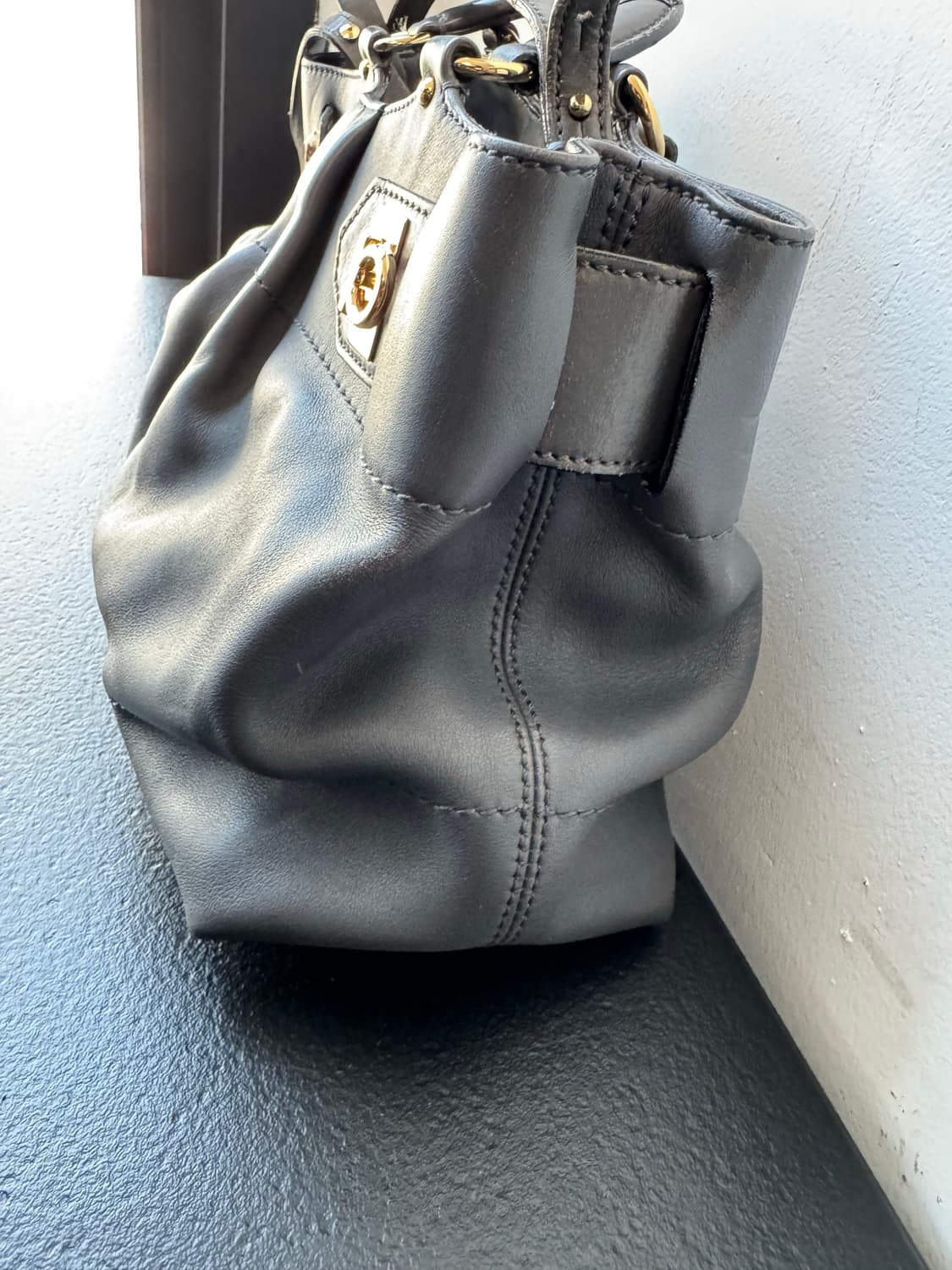 페라가모 2-way백(정품) 상품이미지4