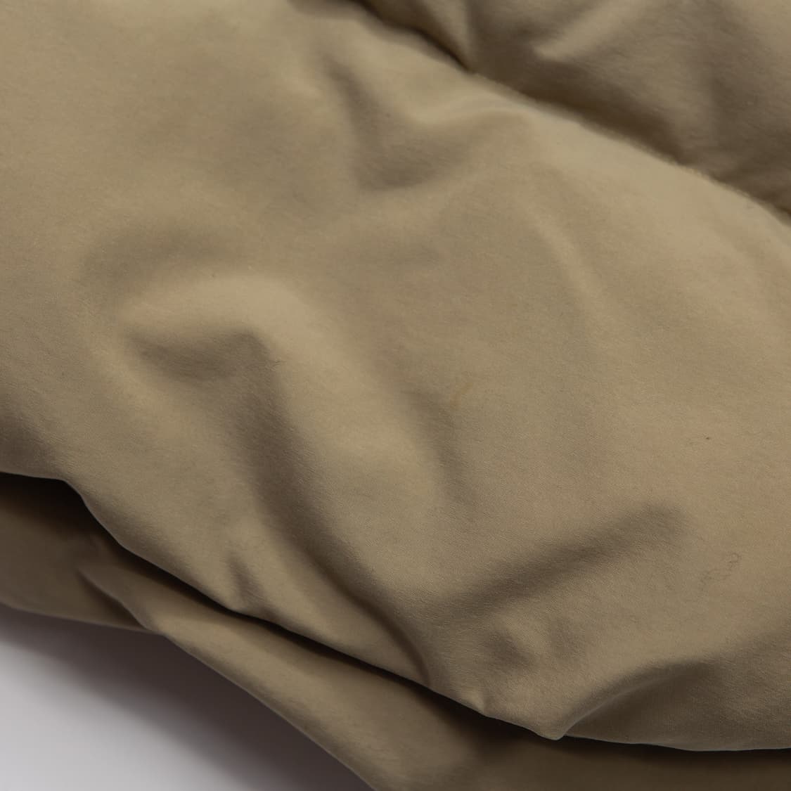 21FW 슈프림 x 더블탭스 텍티컬 다운 베스트 상품이미지3