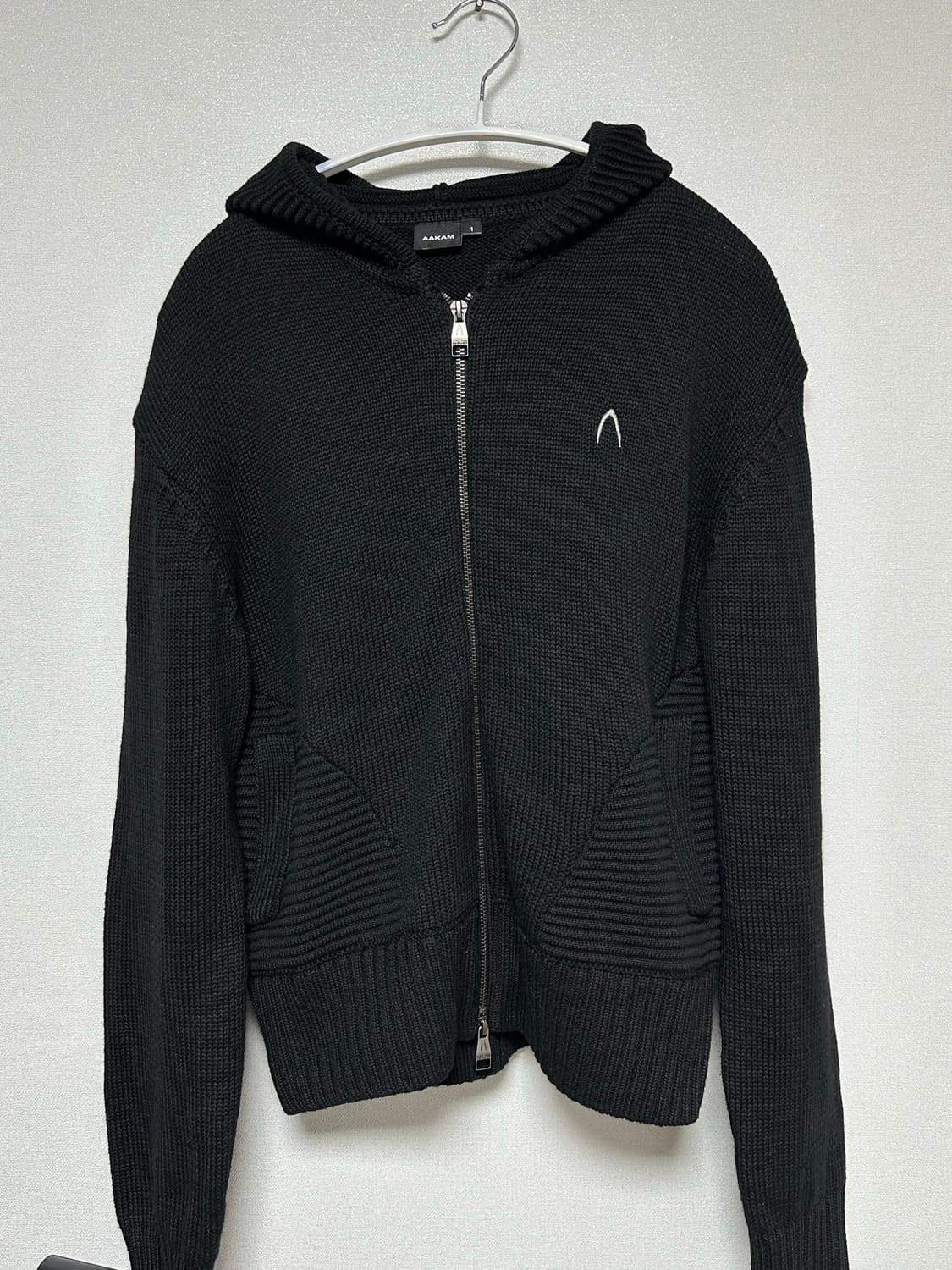 아캄 Contrast Knitted Zip-Up Hood 상품이미지2