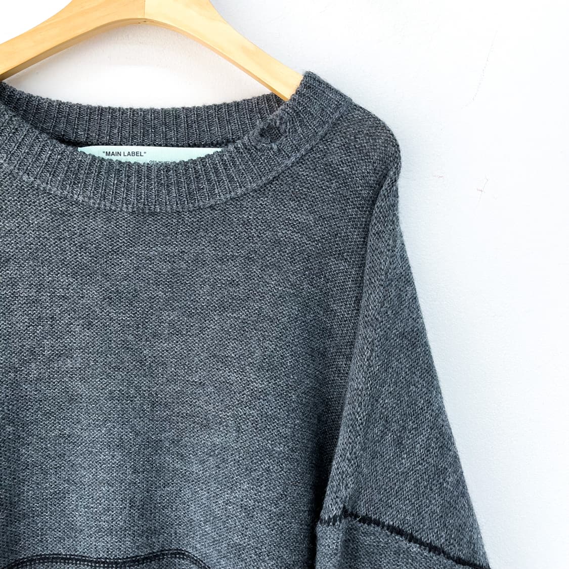 오프화이트 18F/W 로고 데미지 풀오버 울 니트스웨터 상품이미지5