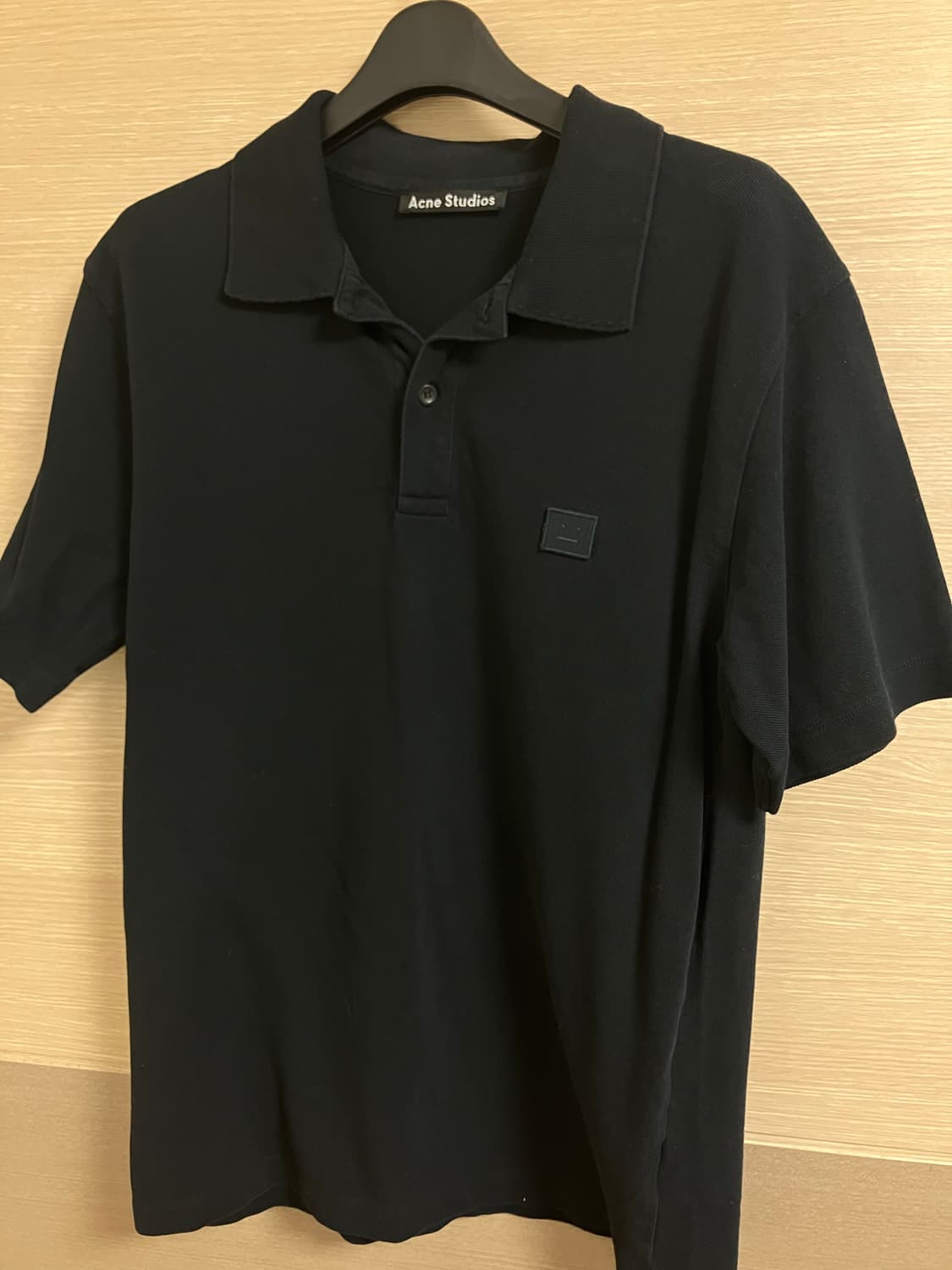 아크네 카라티 상품이미지1