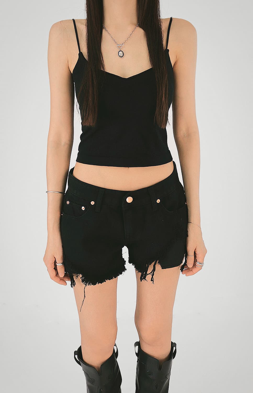 ootj 로우라이즈 데미지 코튼 숏팬츠 상품이미지1