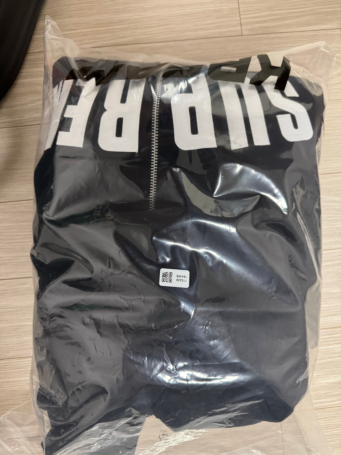 슈프림 아크 써멀 라인드 집업 후드 스웨트셔츠 블랙 - 24FW 상품이미지1