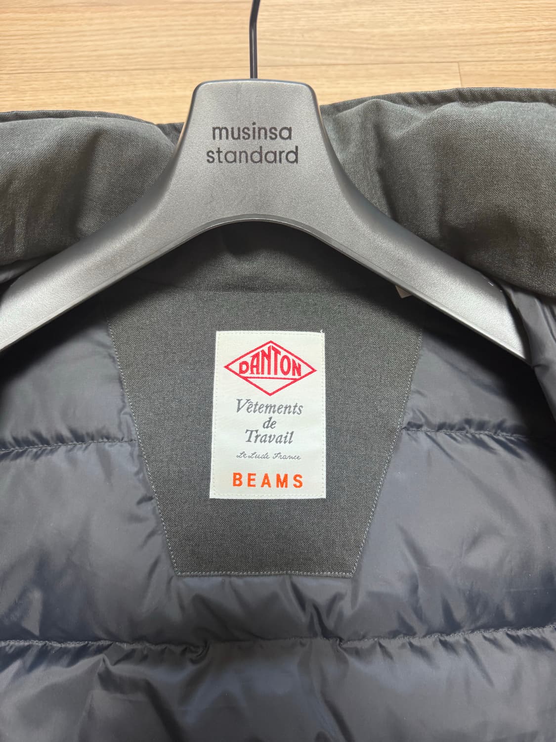 단톤 x 빔즈 블랙 패딩 자킷 L 상품이미지4