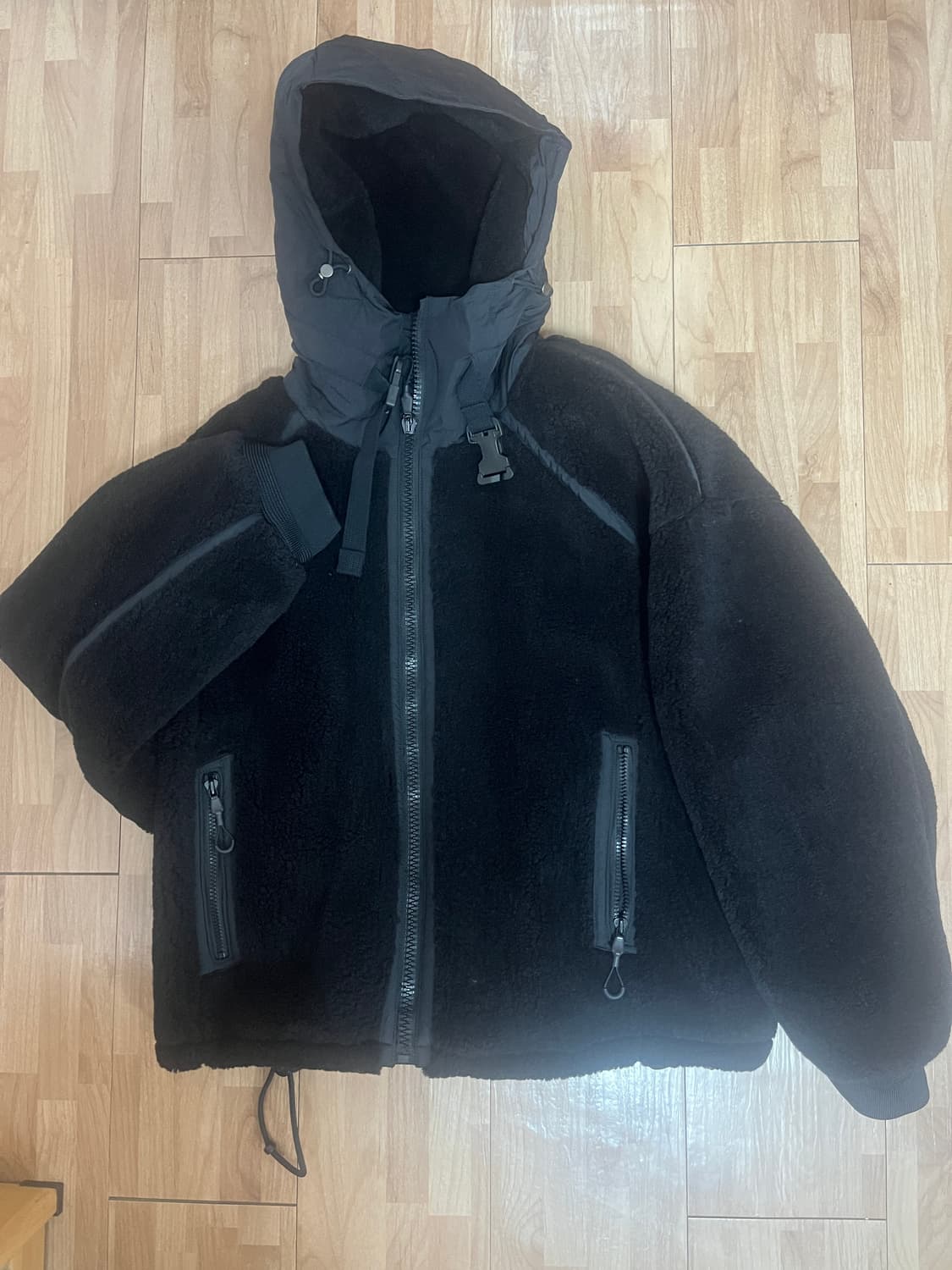 시스템옴므 후리스 집업점퍼 새상품 정가이하 양도합니다. 상품이미지1