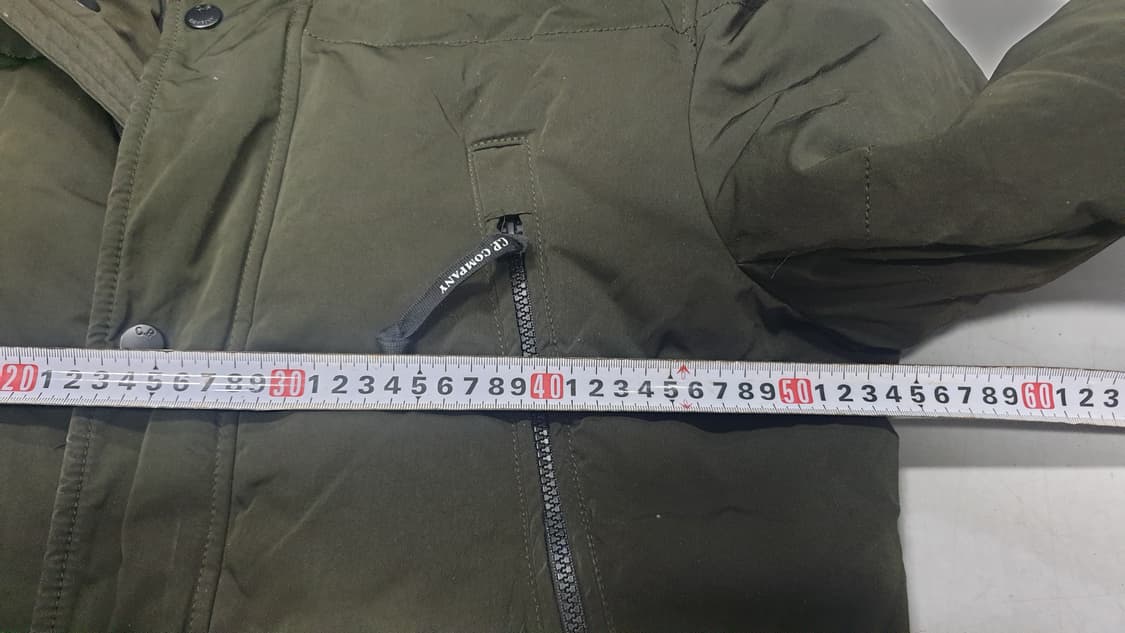 C.P. Company  렌즈 카키 패딩100 상품이미지5