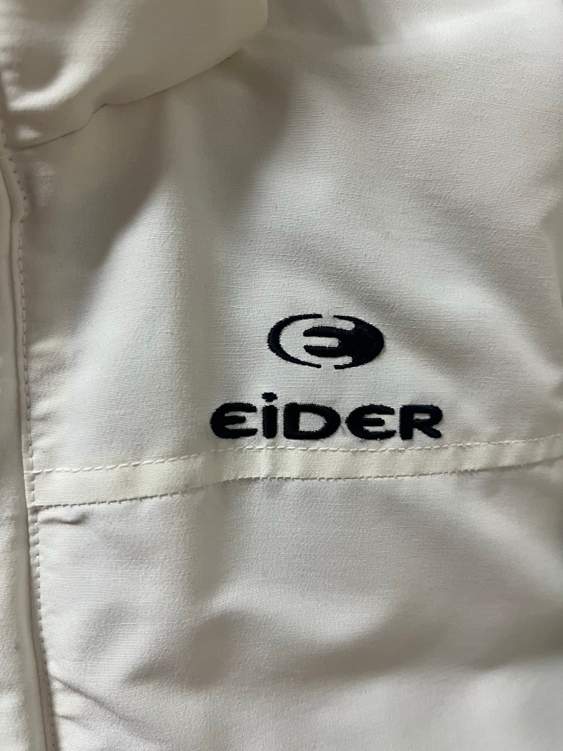 [xs]아이더 흰색 패딩 상품이미지5