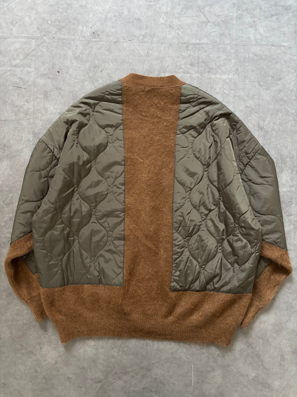 SOFTHYPHEN 소프트하이픈 퀼팅 믹스 모헤어 브이넥 가디건  상품이미지6