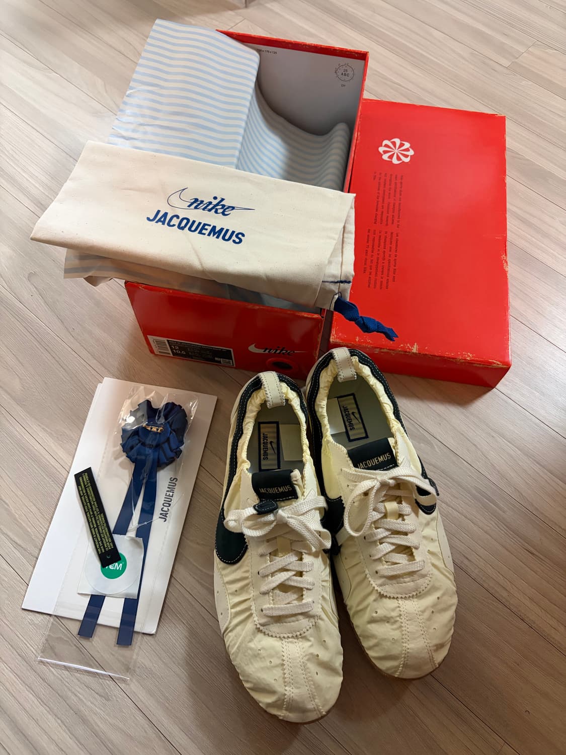 [290 US W12 M10.5] 자크뮈스 나이키 문슈즈 화이트 상품이미지1