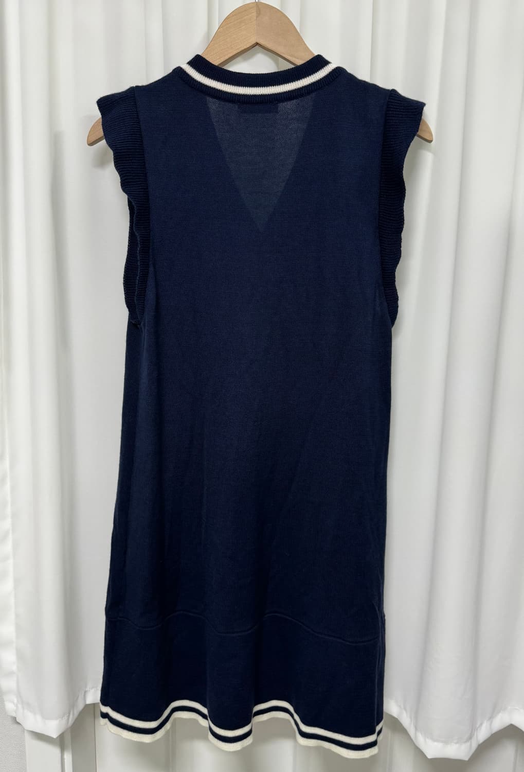 빈폴 브이넥 네이비 니트원피스  상품이미지7