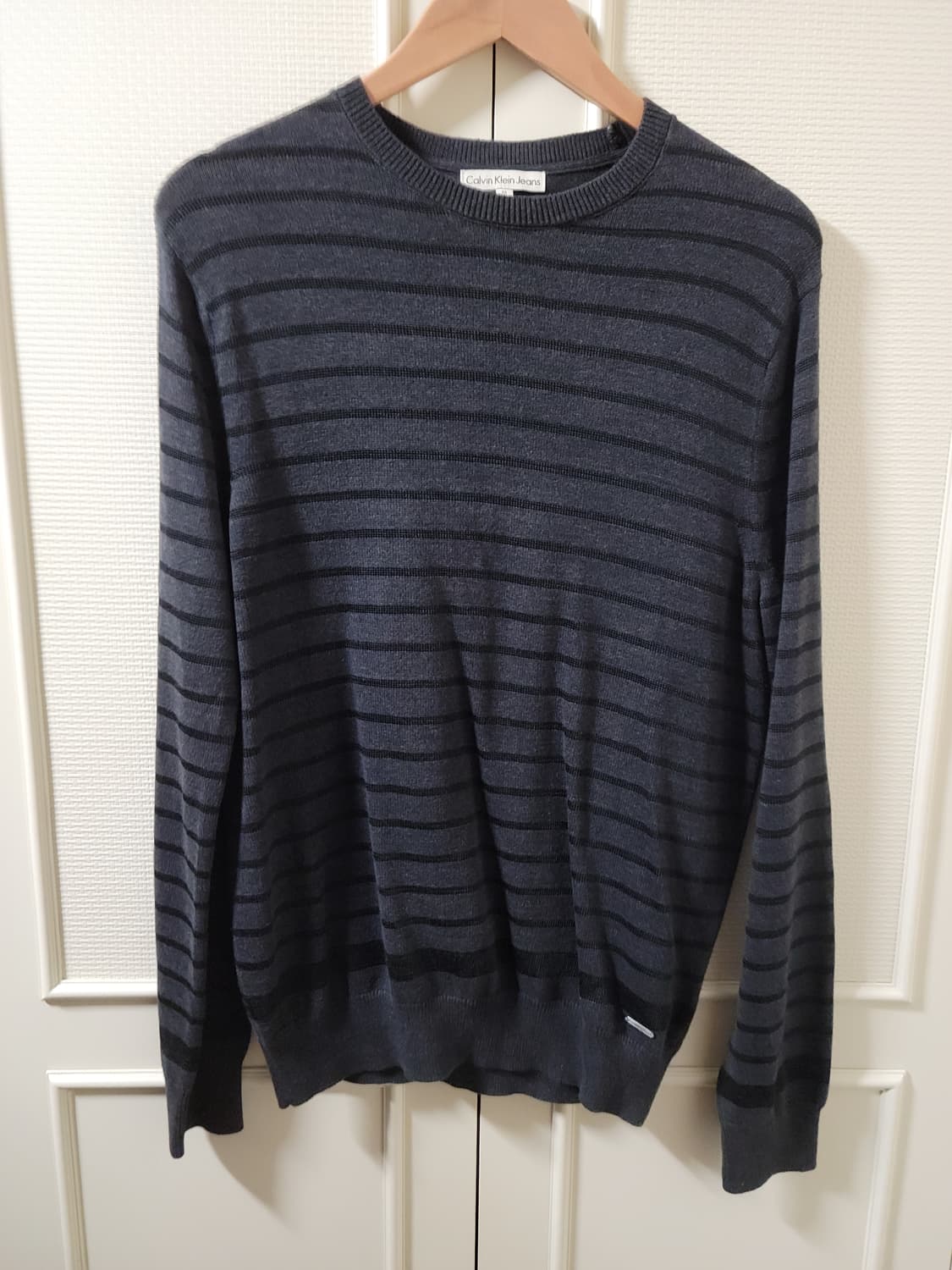 캘빈클라인 진 스트라이프 패턴 니트 M 사이즈 (남성 100) 상품이미지1