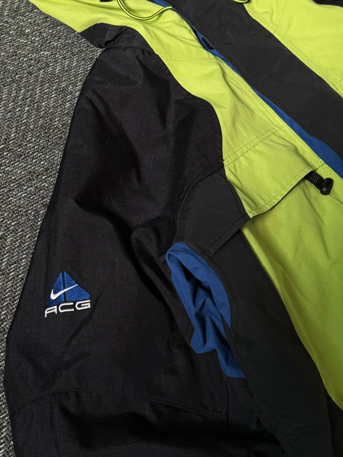 90s 나이키 ACG 스톰핏 테크니컬 쉘 자켓 (110) 상품이미지4