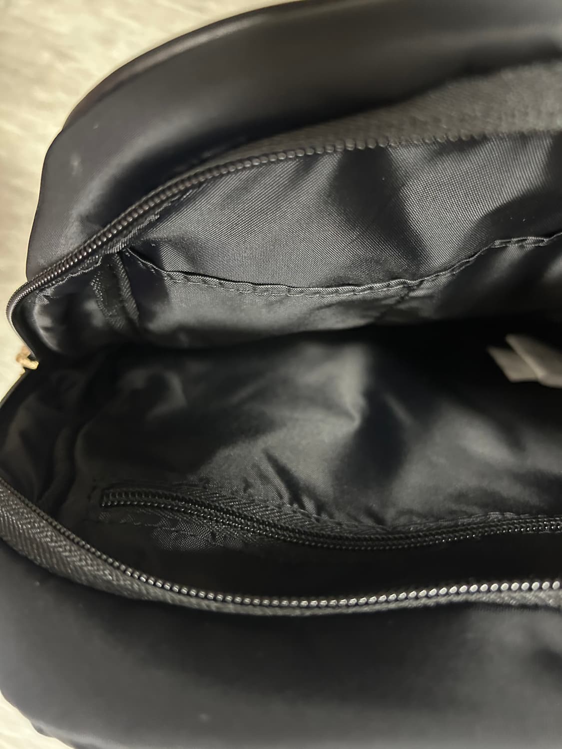 아메리칸투어리스터 블랙 백팩 가방 상품이미지5