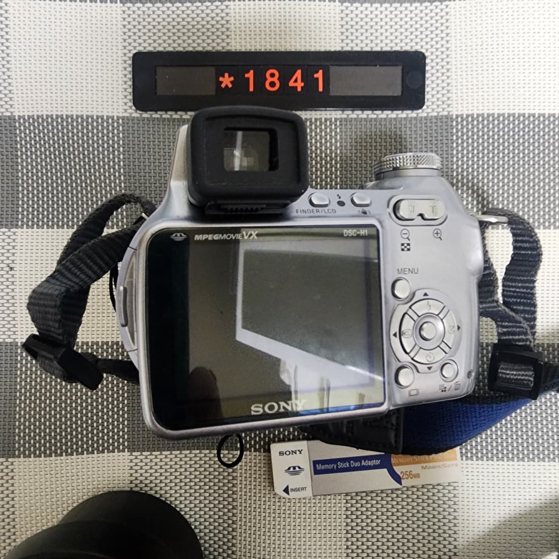 소니 사이버샷 DSC-H1 디지털카메라 AA건전지 사용 상품이미지4