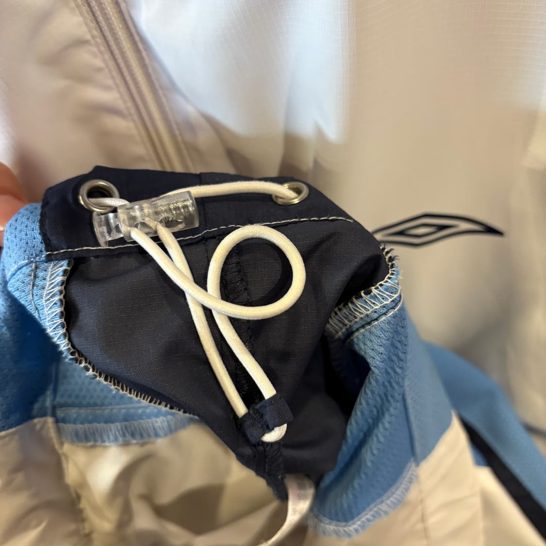 엄브로 배색 바람막이 상품이미지5