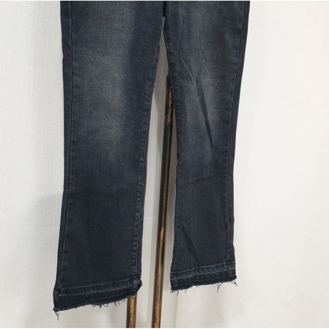 데님오브벌츄 기모 부츠컷 흑청바지(29) 상품이미지2