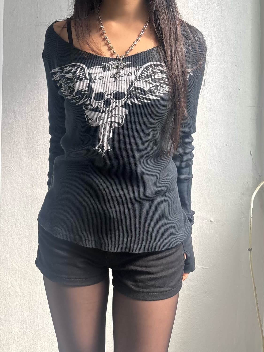 Vintage Black Skull Long Sleeve Top 상품이미지1