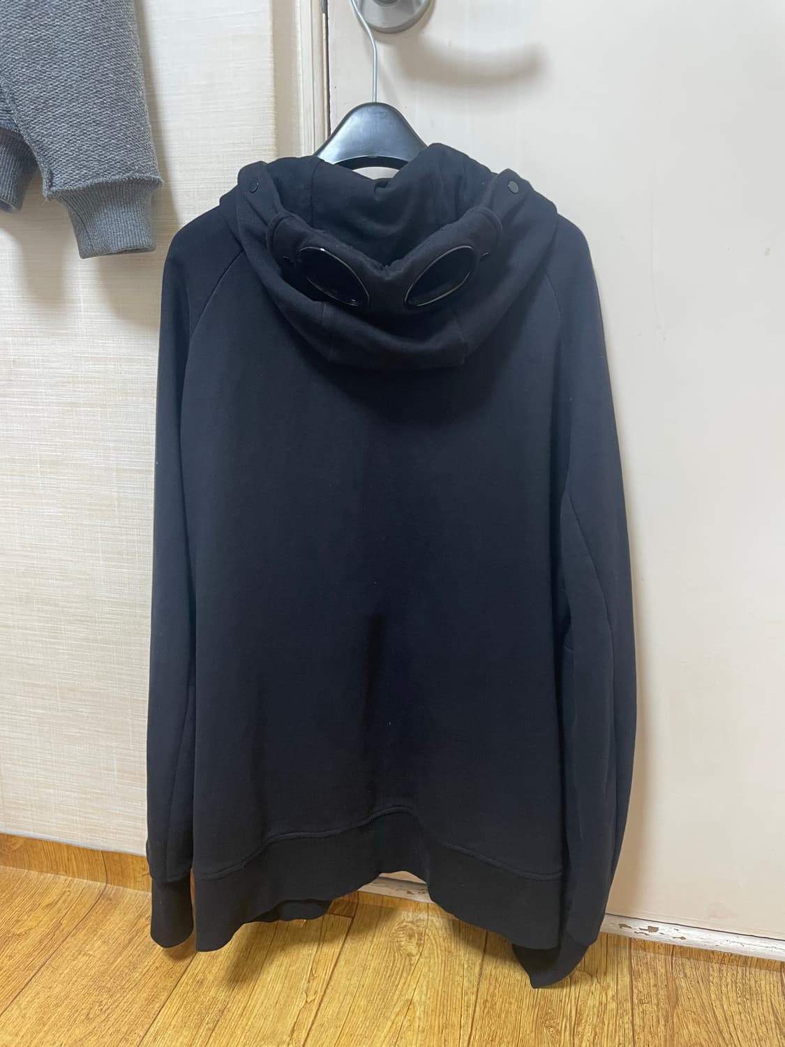 CP컴퍼니 후드집업 블랙 M 상품이미지2