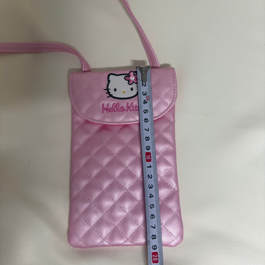 헬로키티 쿠지 핑크 퀼팅 미니 크로스백  상품이미지5