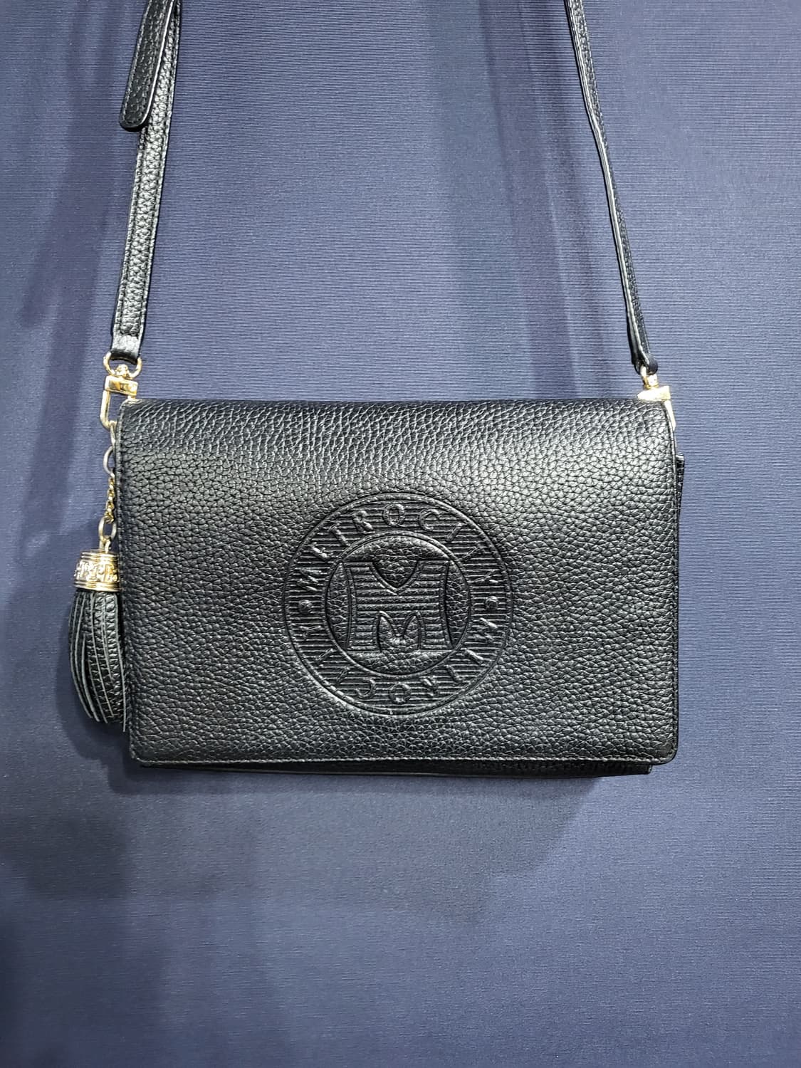 메트로시티 테슬 크로스백 상품이미지2