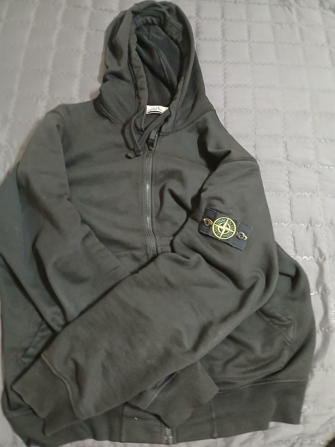 스톤아일랜드 후드집업 상품이미지1