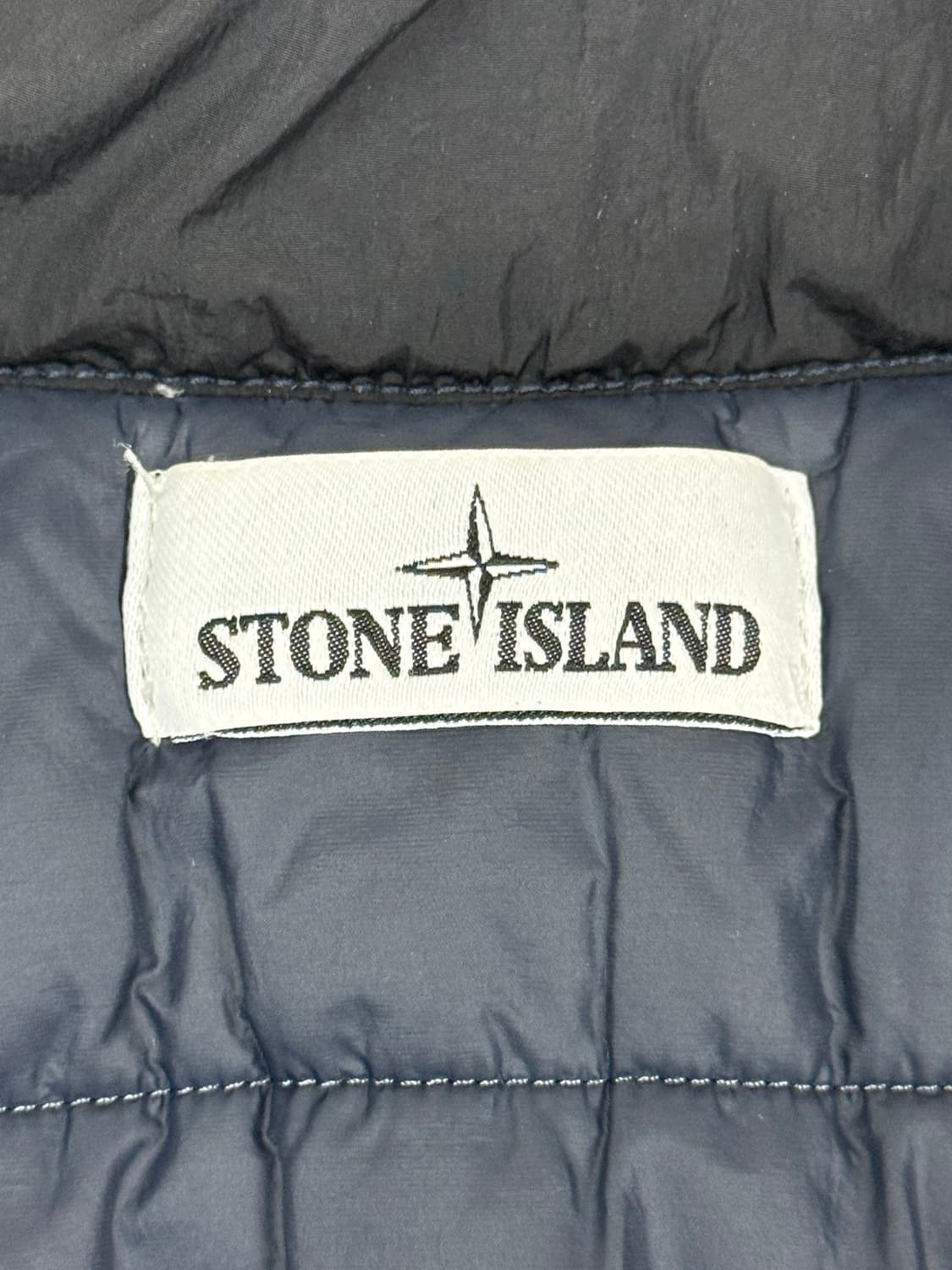 스톤아일랜드 남성 와펜 나슬란 네이비 자켓 M 상품이미지3