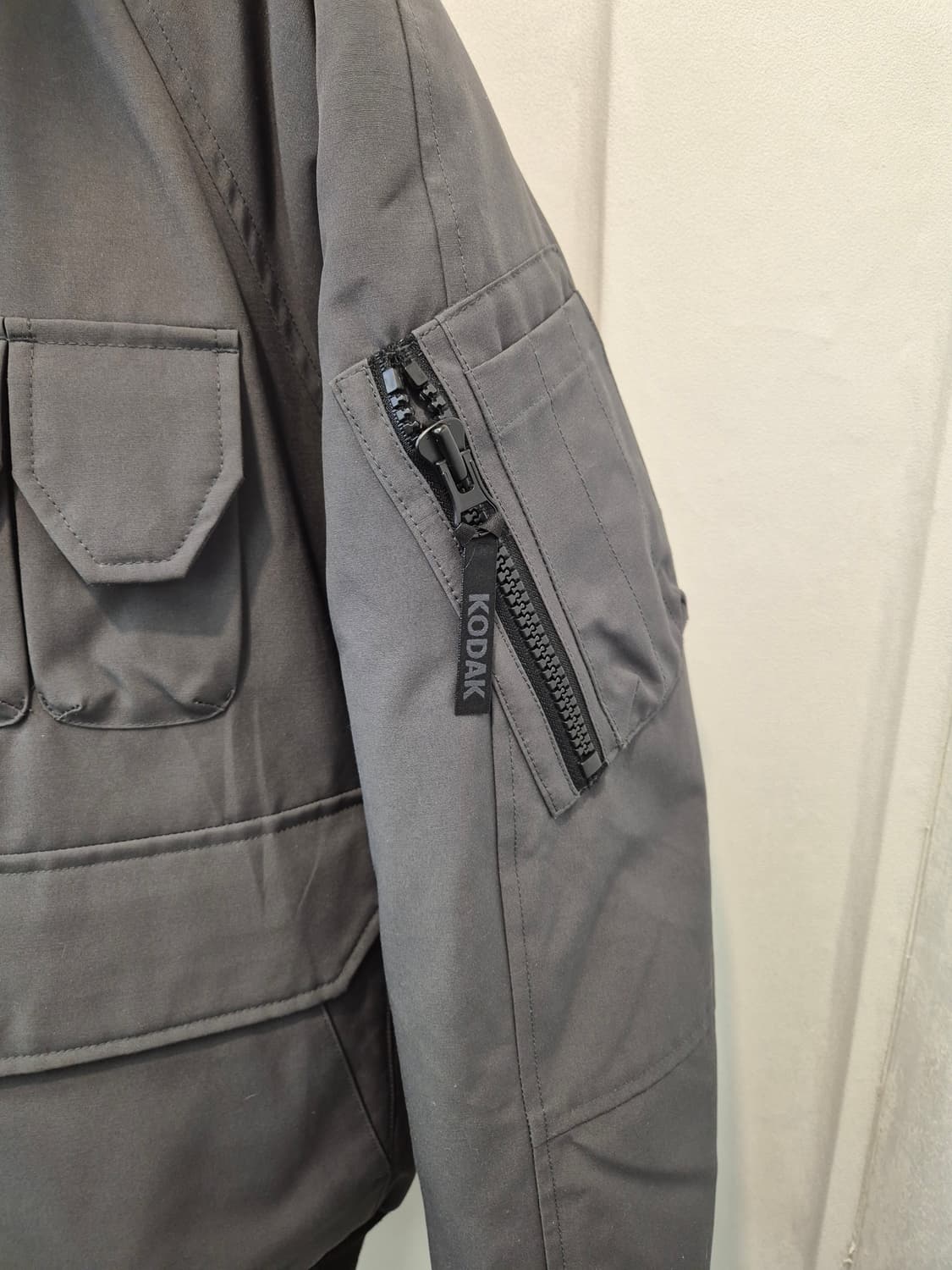 코닥의 따뜻한 회색 다운 패딩 90
 상품이미지2