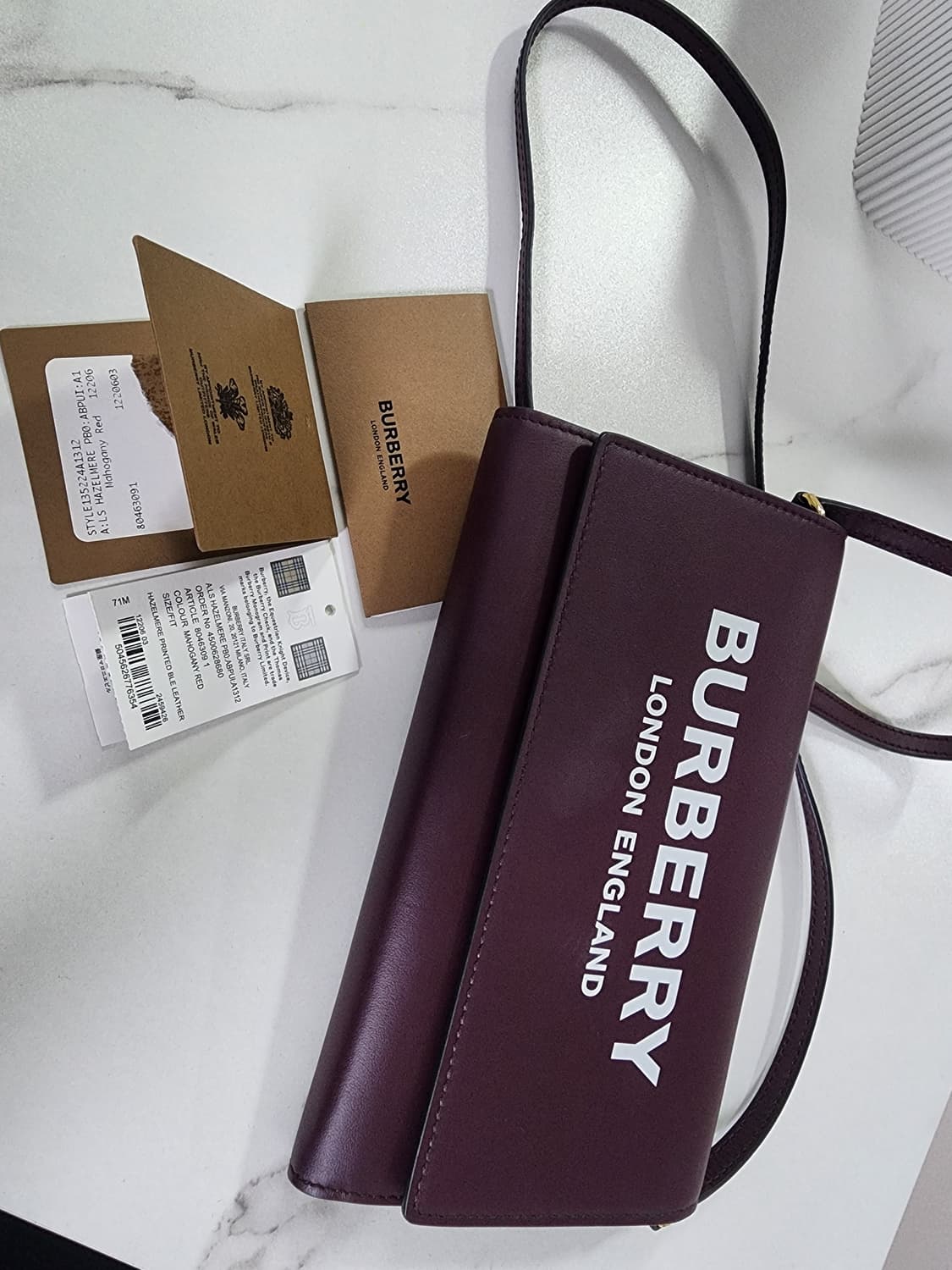 버버리 헤이즐미어 로고 월렛 미니 크로스백 상품이미지1