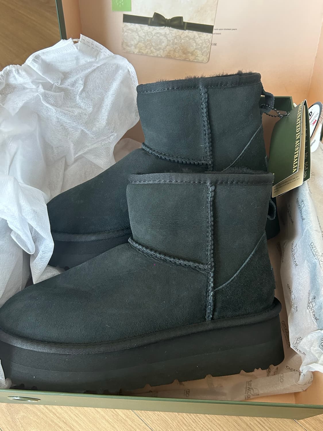 오즈어그웨어 UGG 클래식 플랫폼 미니 부츠 새상품 상품이미지1