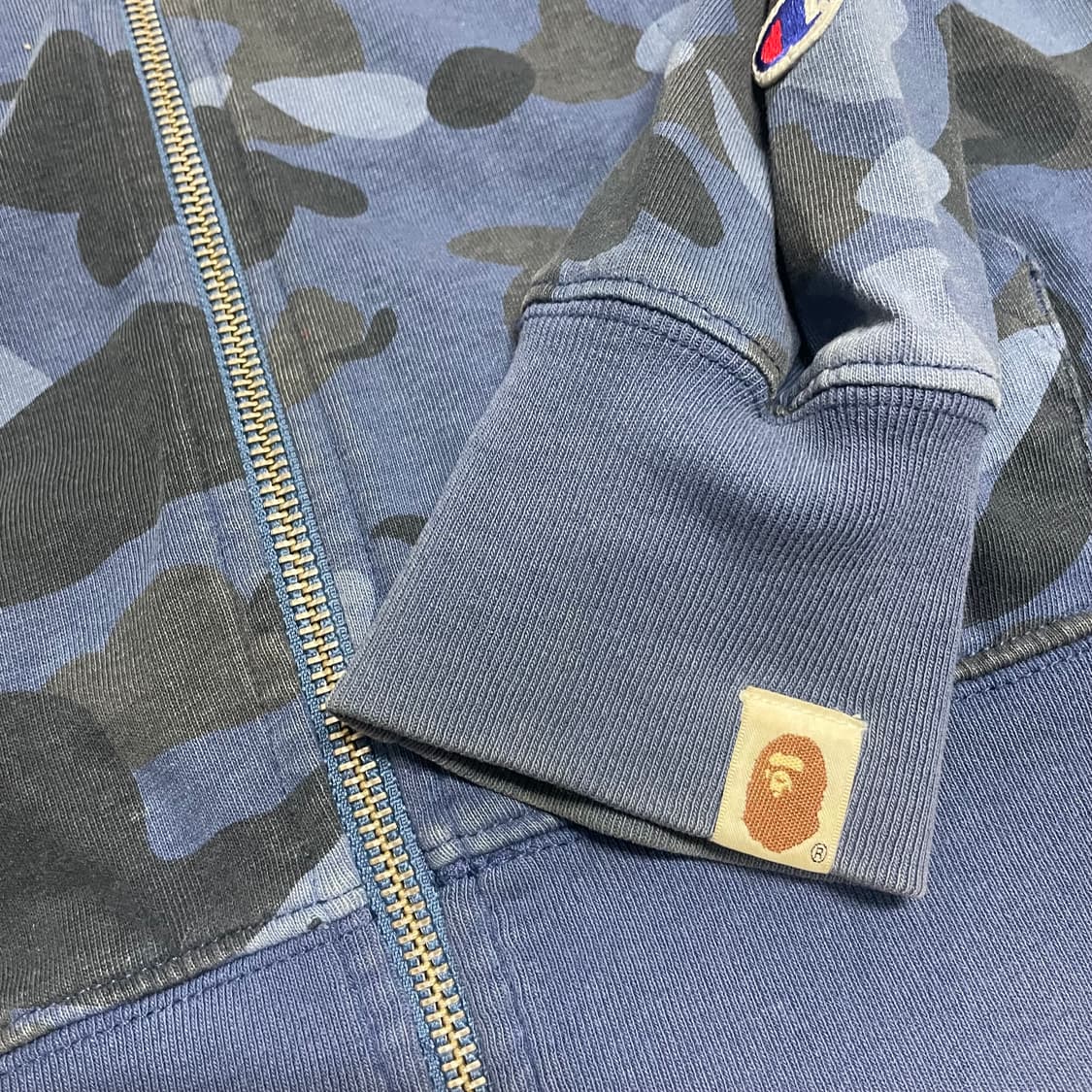 L) 베이프 X 챔피온 콜라보 청계 후드 집업 블루 상품이미지4