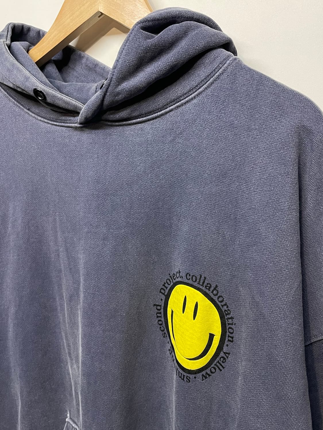 스마일 프린팅 후드티 네이비 상품이미지5