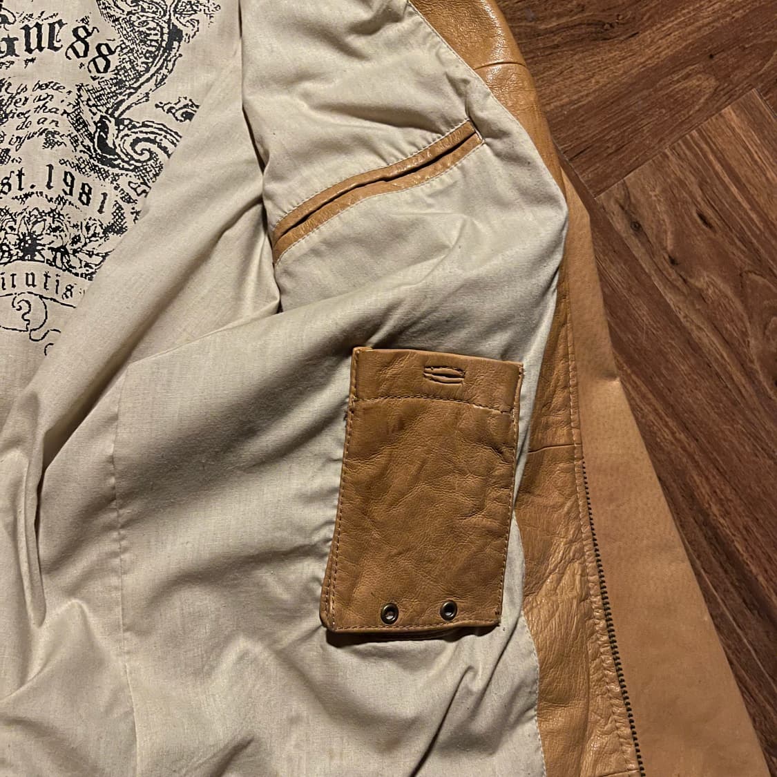 Guess real leather skull jakcet 상품이미지4