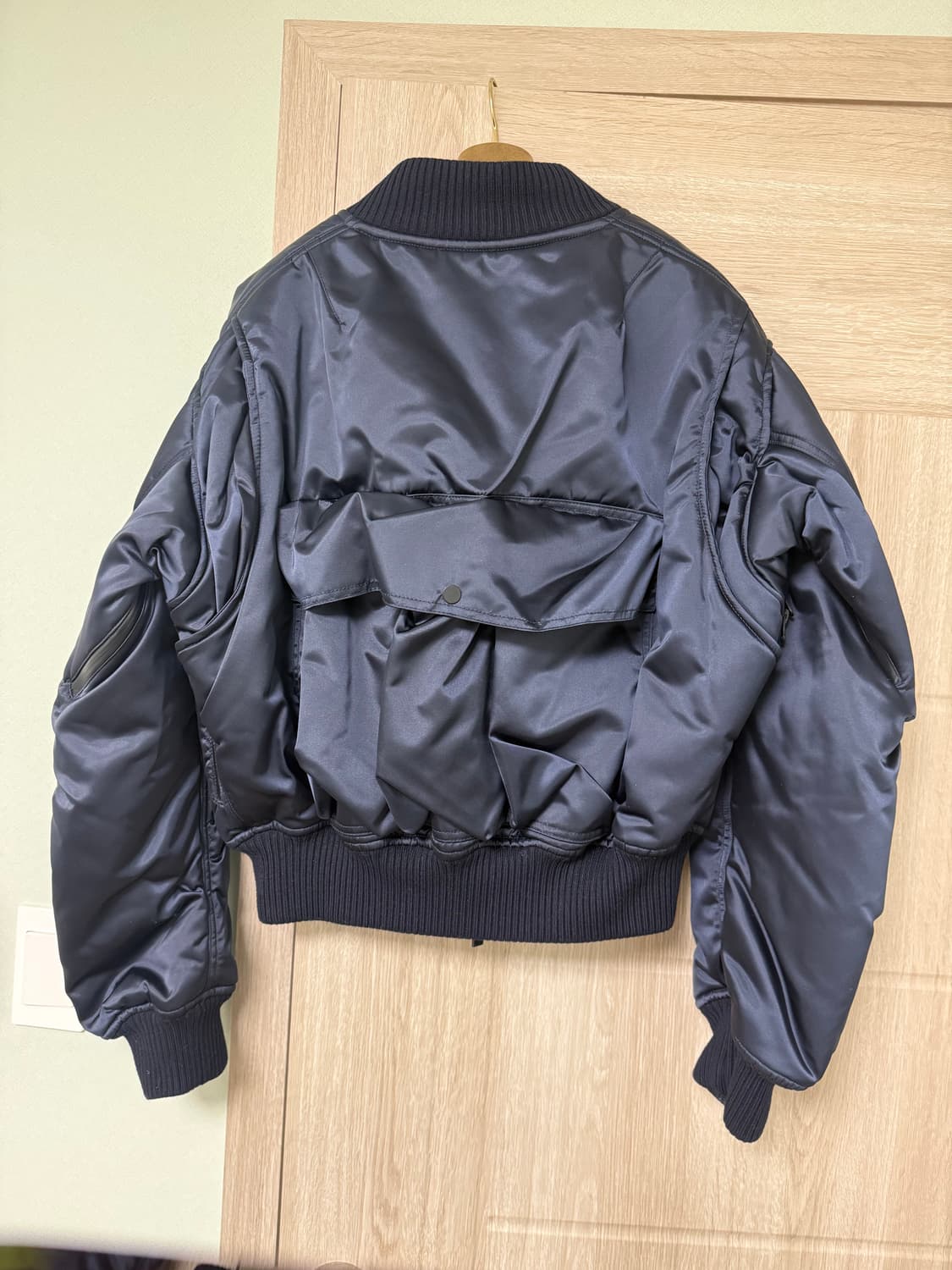 보터Botter 봄버 자켓 (네이비) 판매합니다. 48사이즈 상품이미지4