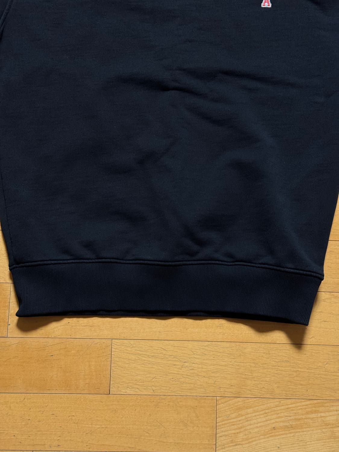 아미 맨투맨L 판매 상품이미지5